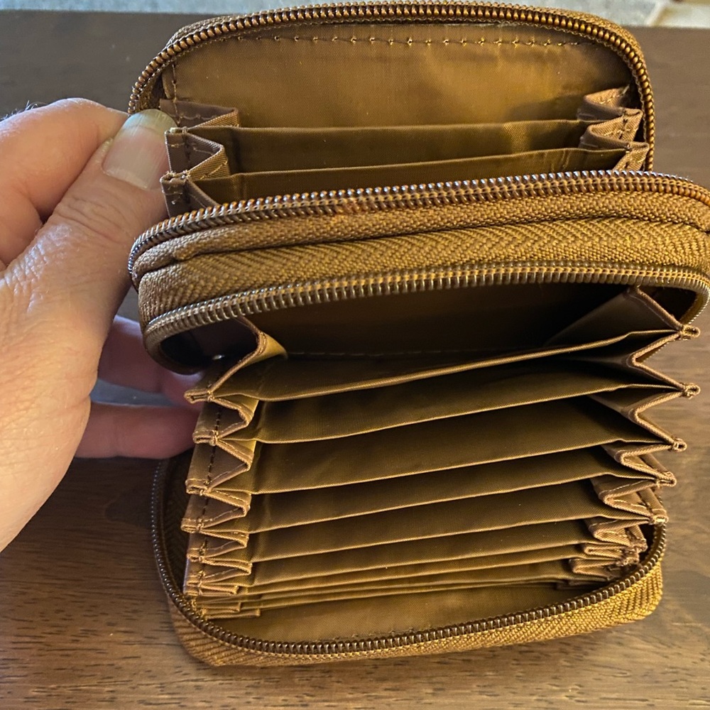 Wallet - Picture 6 of 6